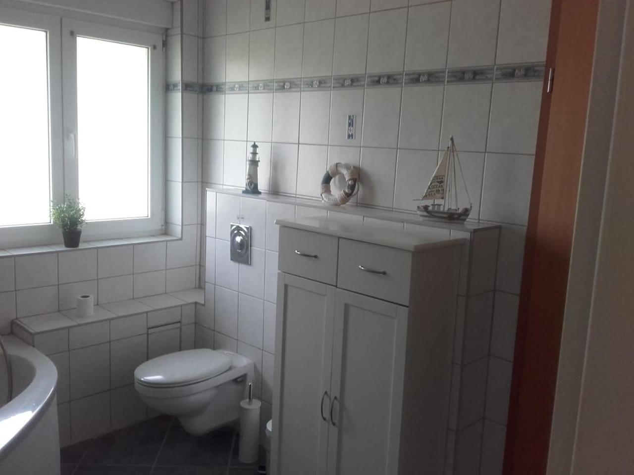 Behaglicher Bungalow Fuer Mensch Und Hund Barkhagen Екстериор снимка