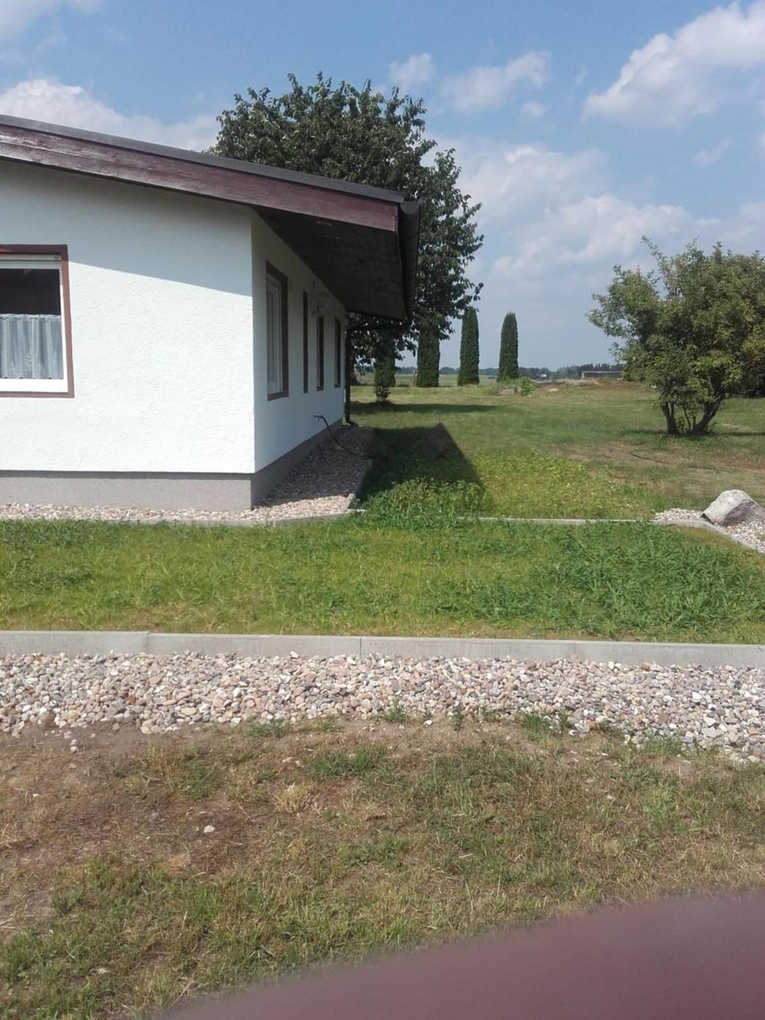 Behaglicher Bungalow Fuer Mensch Und Hund Barkhagen Екстериор снимка