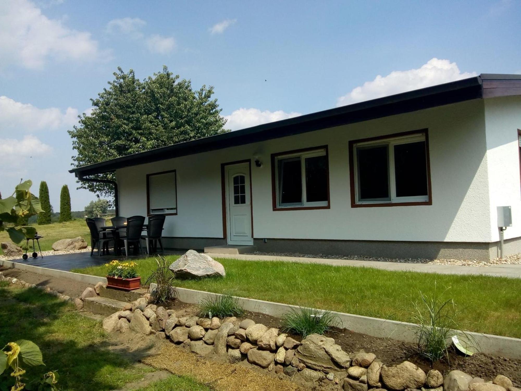 Behaglicher Bungalow Fuer Mensch Und Hund Barkhagen Екстериор снимка